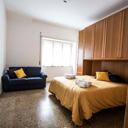 Roma In Rosa Apartment Bagian luar foto