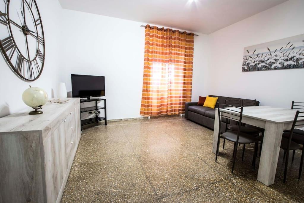 Roma In Rosa Apartment Bagian luar foto